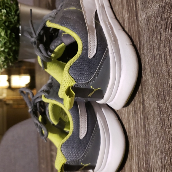 Puma Propel Foam Youth Running Shoe Size 5C - Picture 4 of 5